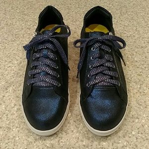 Gravity Defyer Navy Blue Maddison Flats